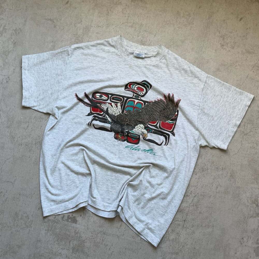 Vintage Alaska Bald Eagle Native Art Graphic T-Shirt Grey